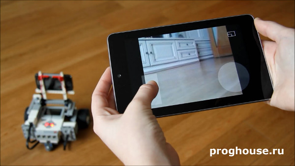 Styra en LEGO Mindstorms EV3-robot i förstaperson